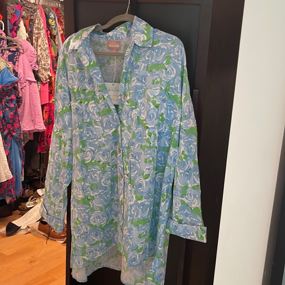 Show me your MuMu button up